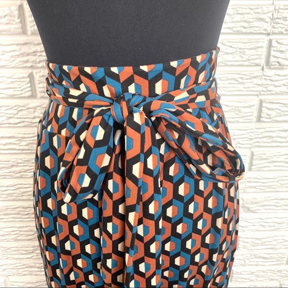 Goddess Multicolored Geometric Gaucho Pants - Picture 3 of 7